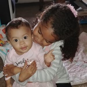 Meet your Posher, Simone